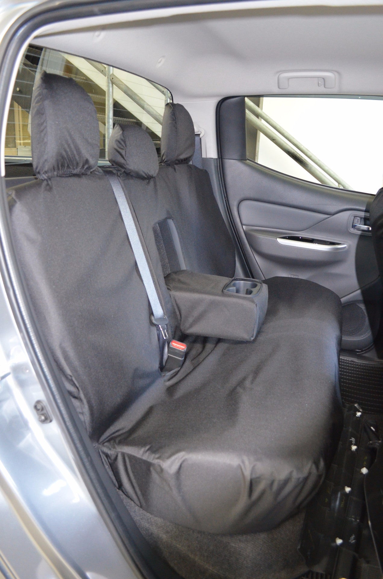 Mitsubishi L200 Mk 7 Double Cab (2015 Onwards) Tailored Seat Covers Rear Seats / Black Seat Covers 4 Vans Ltd