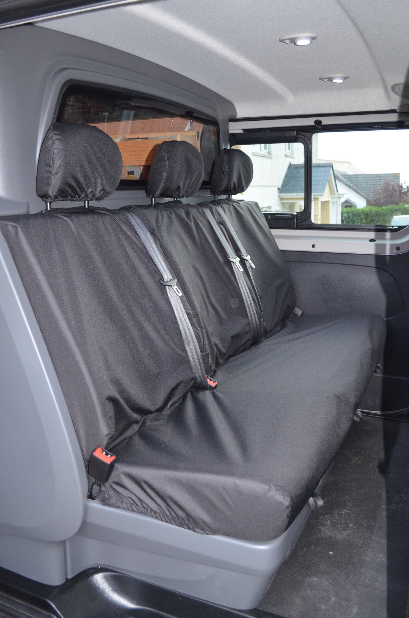 Renault Trafic Sport and Business+ Crew Van 2014+ Tailored Rear Seat Covers Rear Seats / Black Seat Covers 4 Vans Ltd