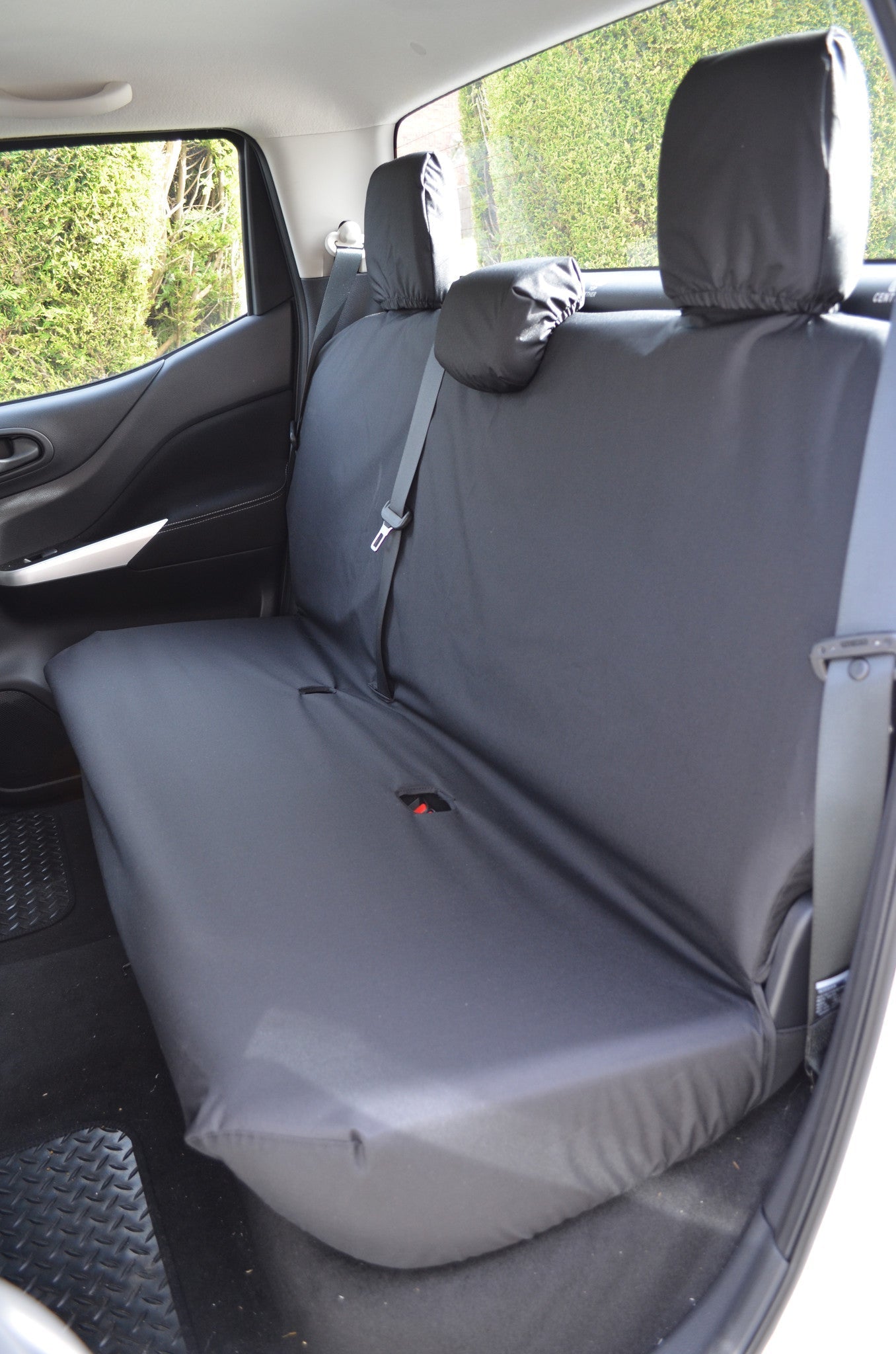 Nissan Navara NP300 Double Cab (2016 Onwards) Tailored Seat Covers Rear Seats / Black Seat Covers 4 Vans Ltd